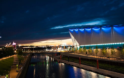 Queen Elizabeth Olympic Park - the river next to a stadium