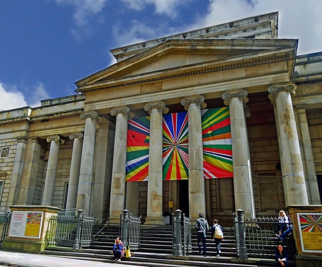 Help for regional museums to acquire contemporary art