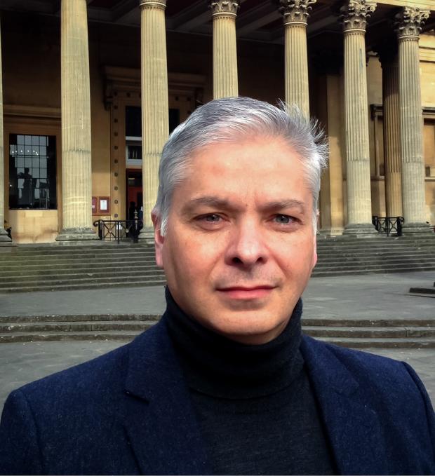 Asif Khan to lead the Scottish Poetry Library