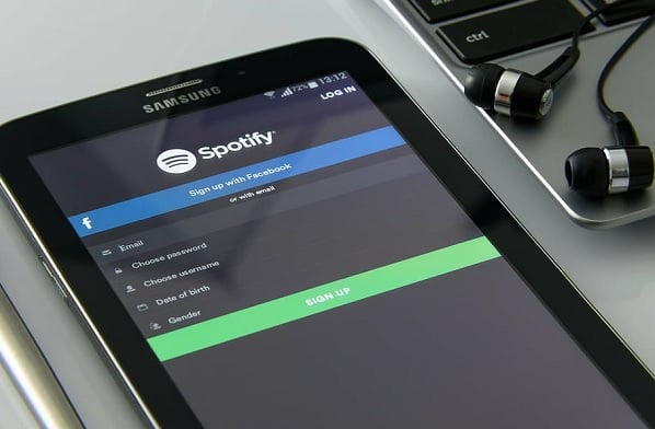 Legislate fair payment from music streaming, inquiry says