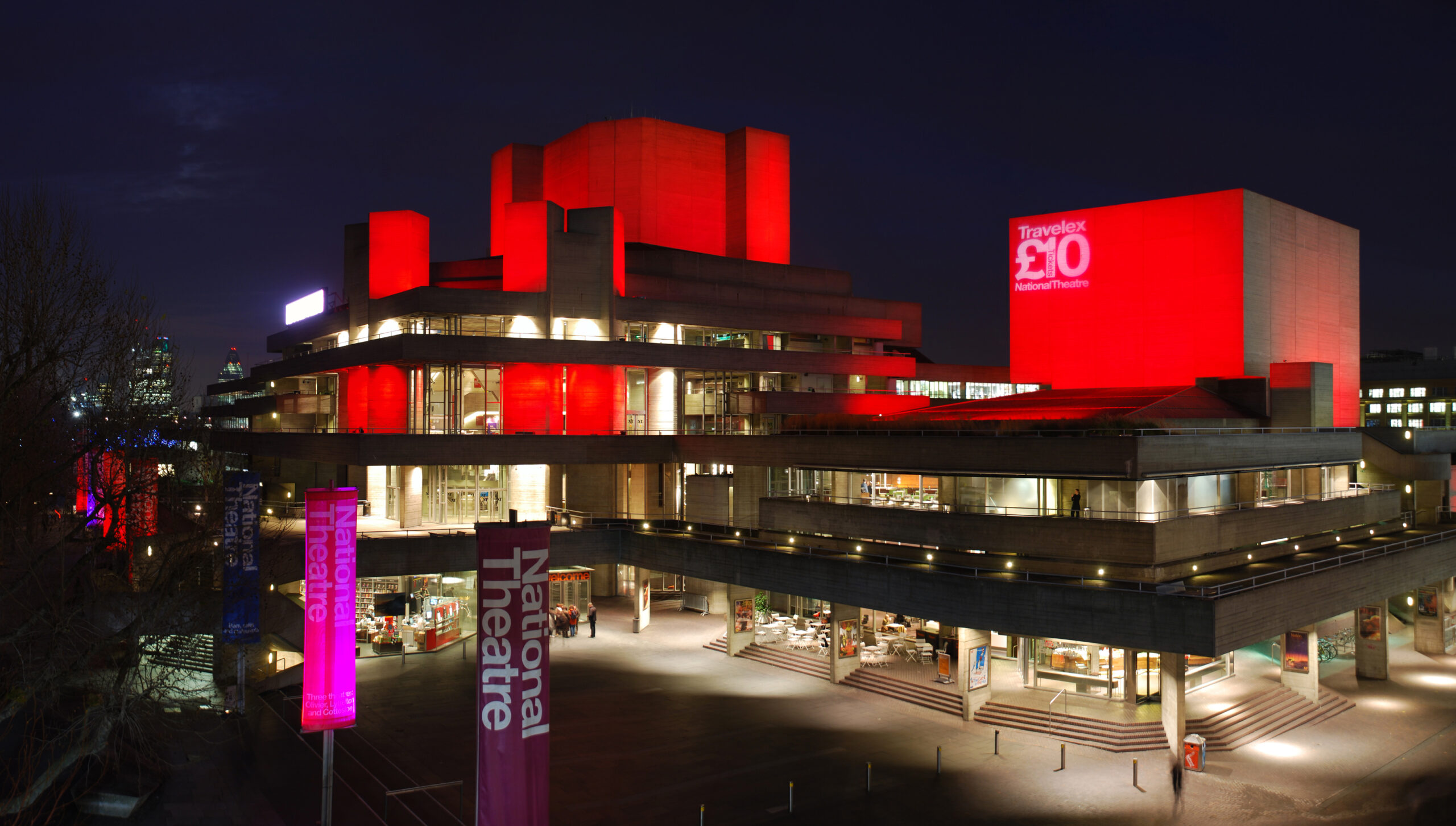 National Theatre 'at risk of shutdown without DCMS subsidy'