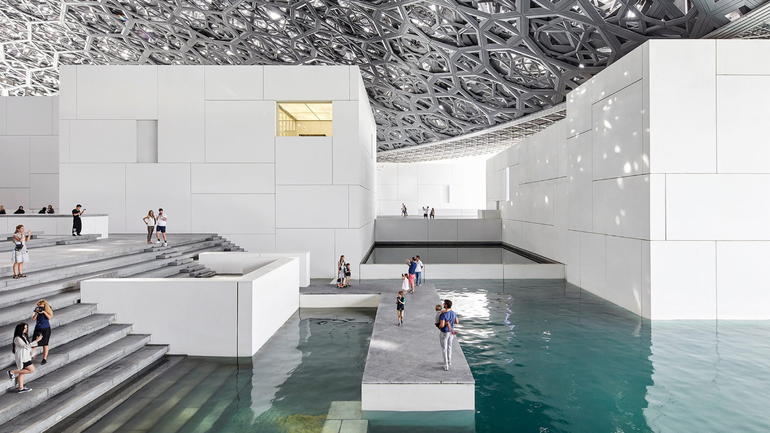 The Louvre, Abu Dhabi interior