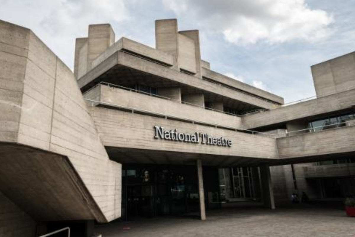 National Theatre gains real Living Wage accreditation