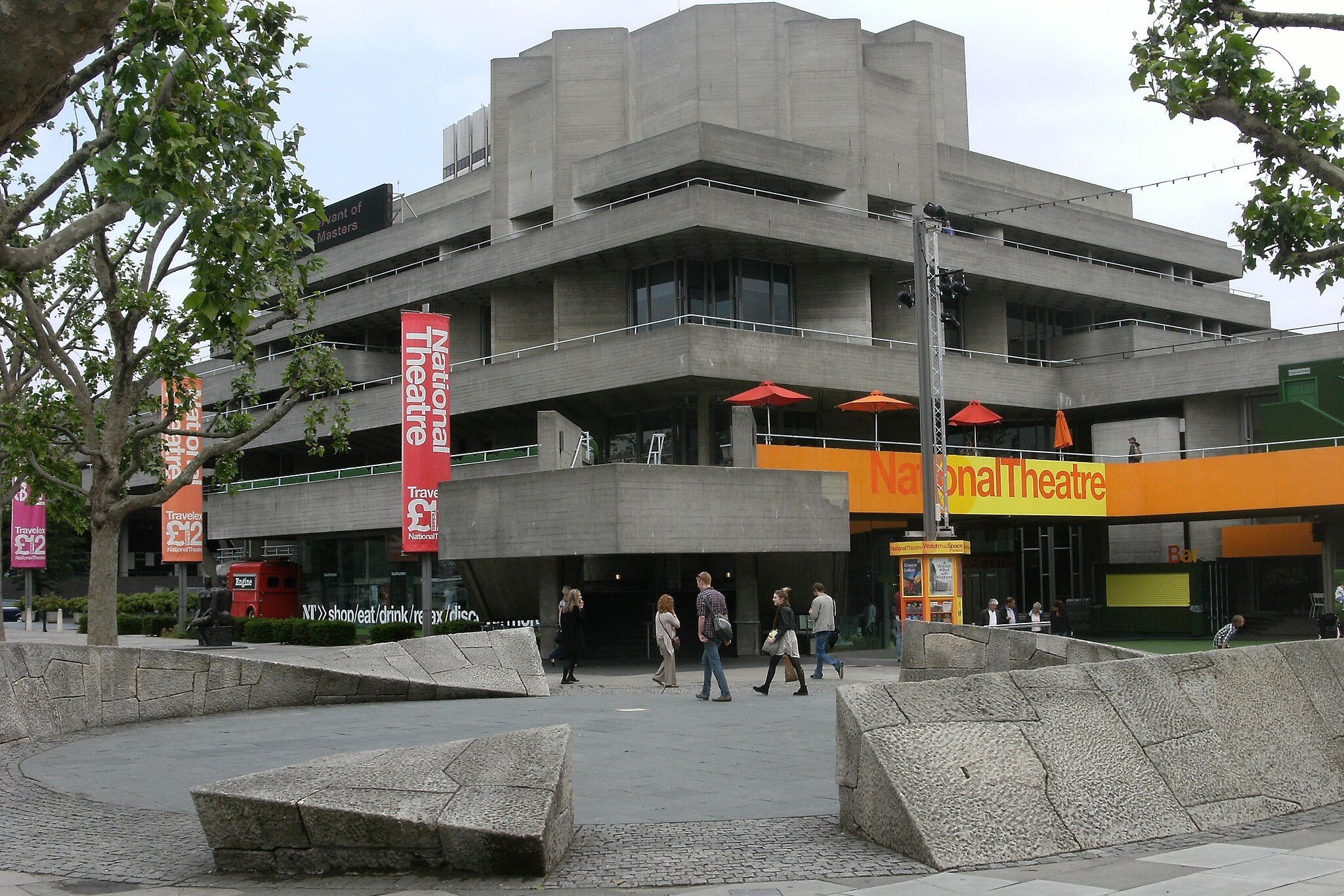 The_National_Theatre in London. Photo:  Mark Ahsmann/Wikimedia Commons